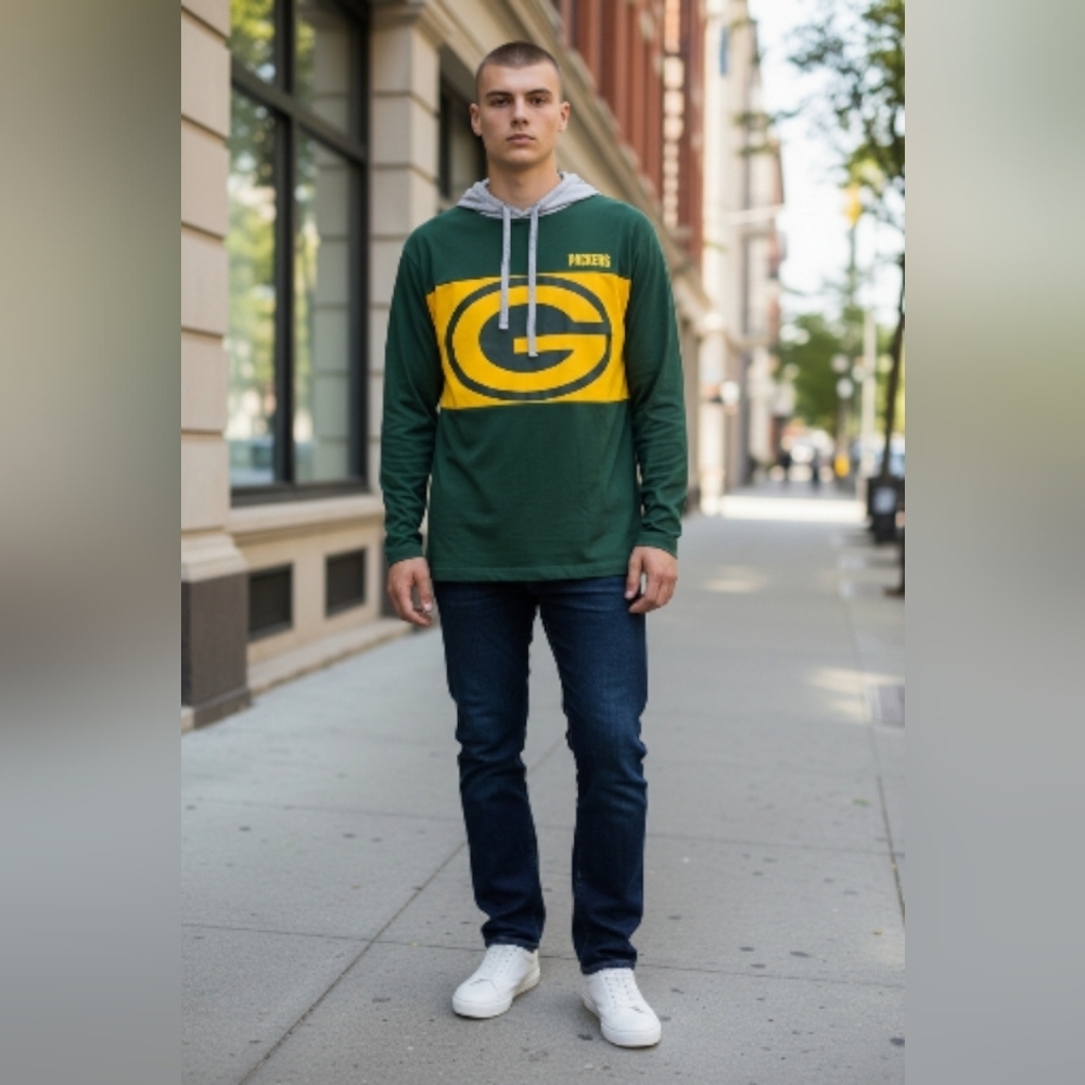Green Bay Packers Men's Size Large Long Sleeve Hooded Shirt Nfl Football Gear